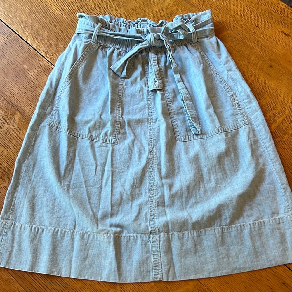 Madewell poplin blue cotton skirt
Medium